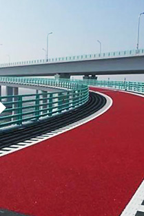 高速公路坡道、急彎、涵洞入口